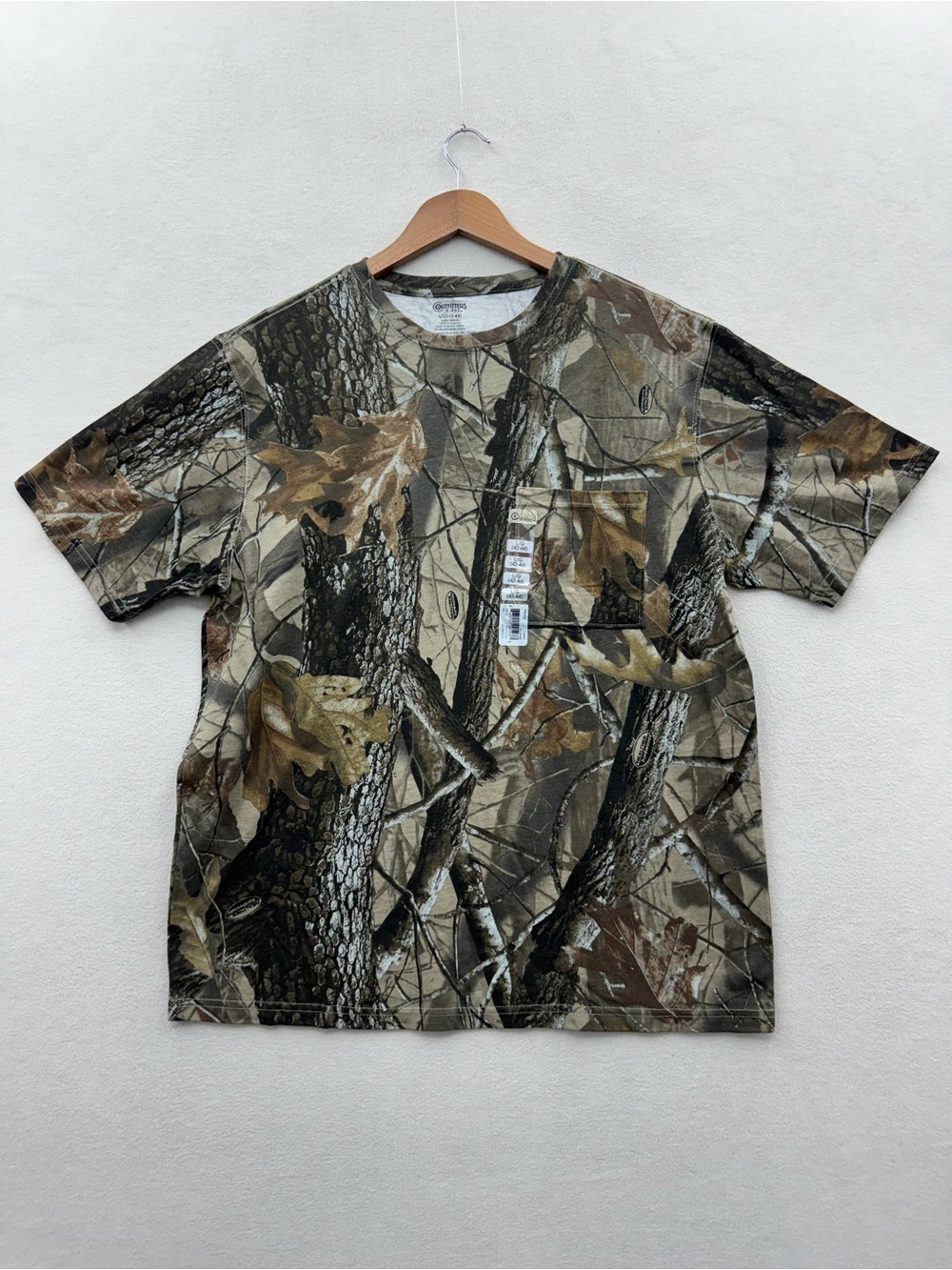 Outfitters Ridge T-Shirt Mens Large Camo Realtree Hardwood NWT